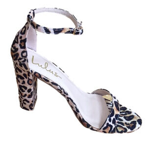 LULUS Leopard Print Chunky Open Toe Heels. Women’s size 8.5
